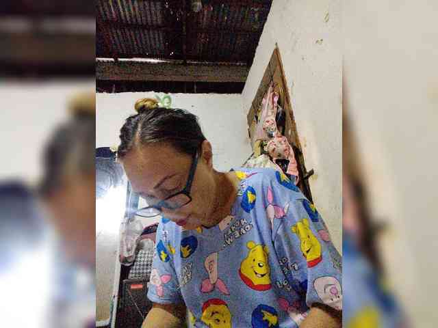 cherrywhite03 webcam