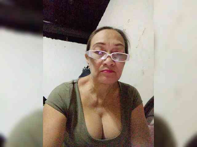 cherrywhite03 webcam