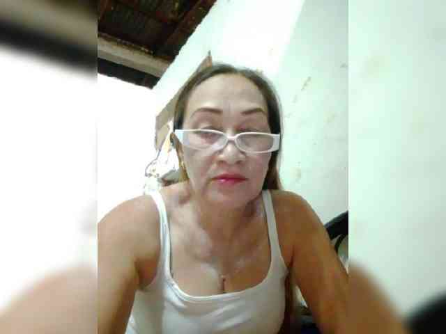 cherrywhite03 webcam