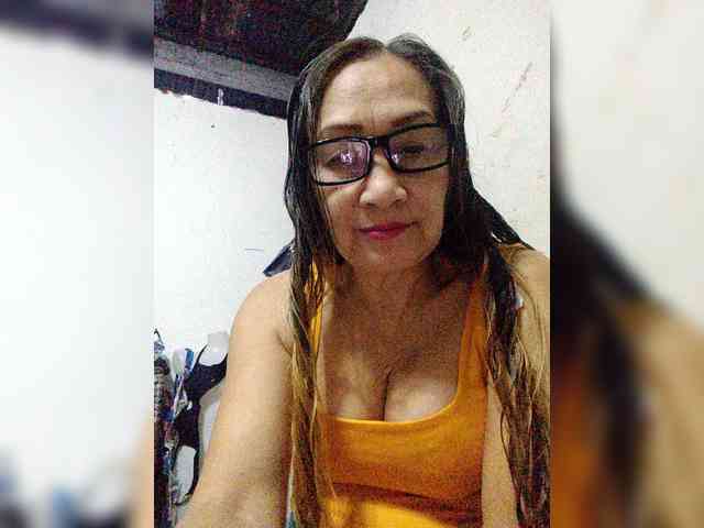 cherrywhite03 webcam