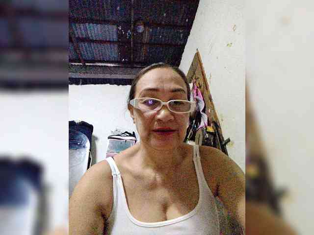 cherrywhite03 webcam