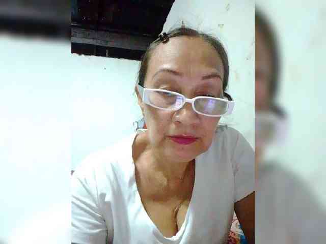 cherrywhite03 webcam
