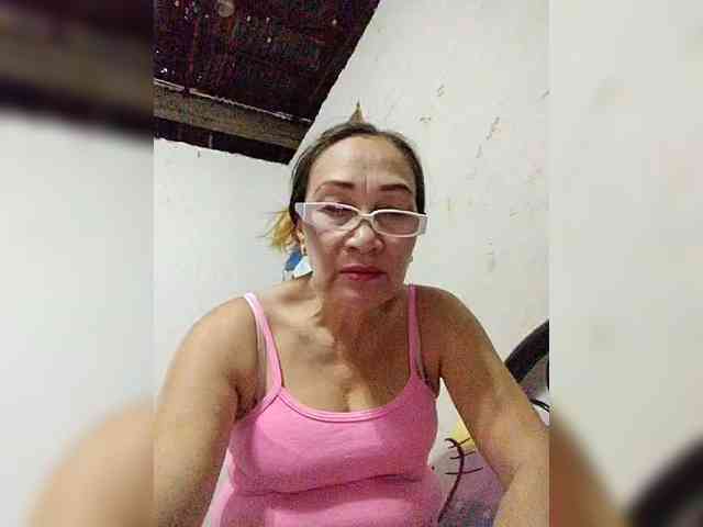 cherrywhite03 webcam