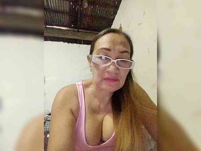 cherrywhite03 webcam