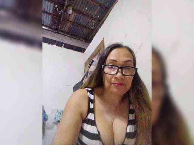 cherrywhite03 webcam