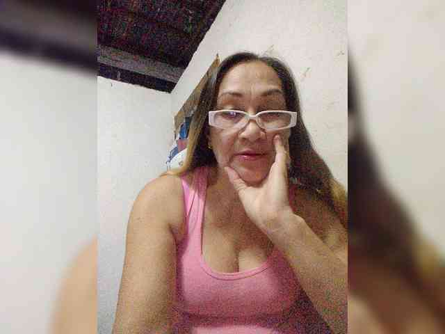 cherrywhite03 webcam