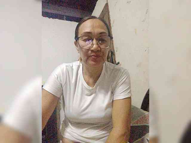 cherrywhite03 webcam