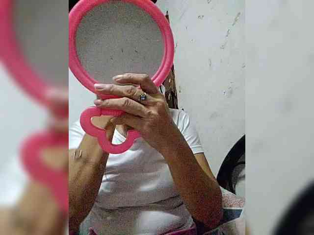 cherrywhite03 webcam