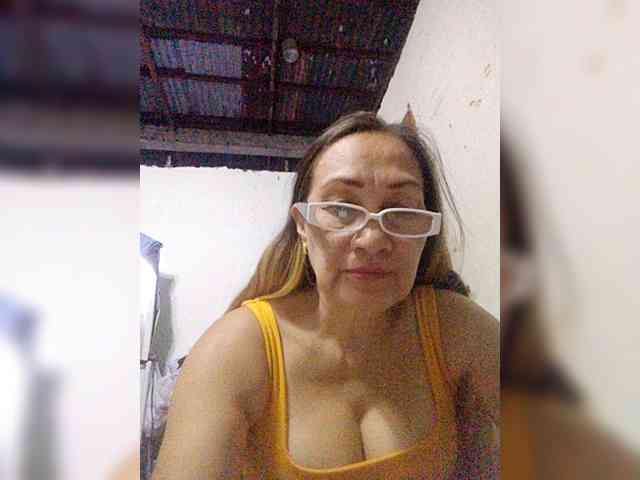 cherrywhite03 webcam