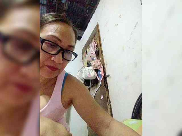 cherrywhite03 webcam