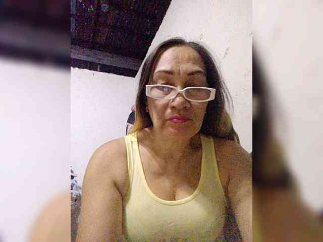 cherrywhite03 webcam