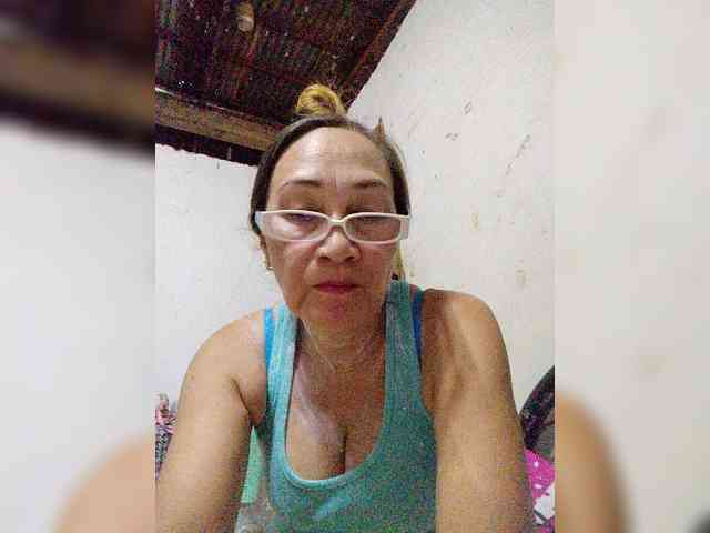 cherrywhite03 webcam