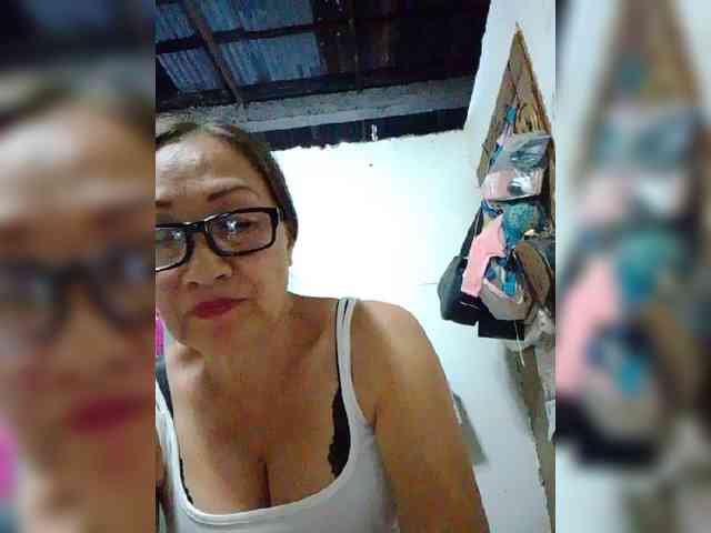 cherrywhite03 webcam