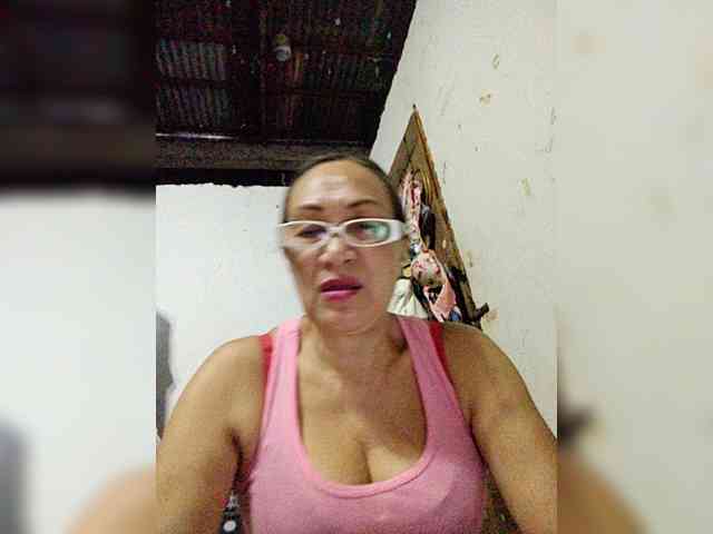 cherrywhite03 webcam