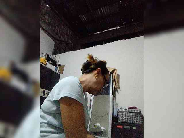 cherrywhite03 webcam