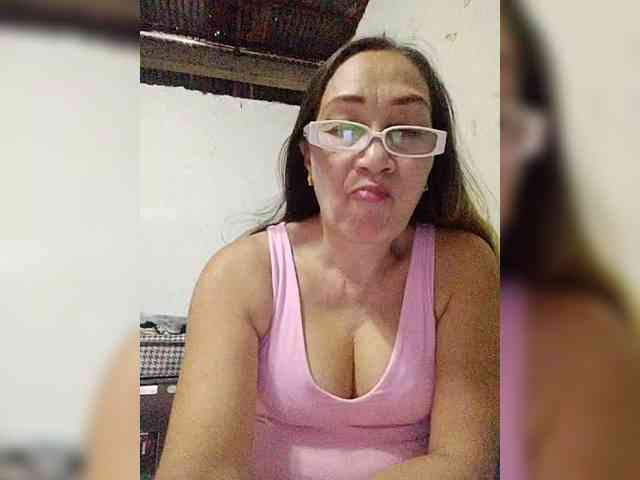 cherrywhite03 webcam