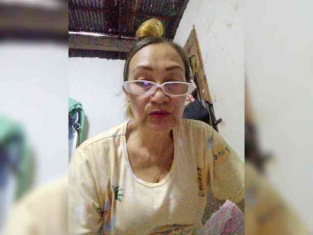 cherrywhite03 webcam