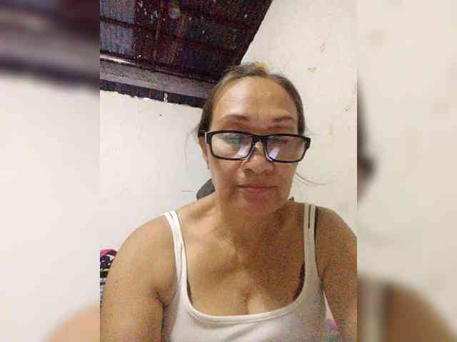 cherrywhite03 webcam