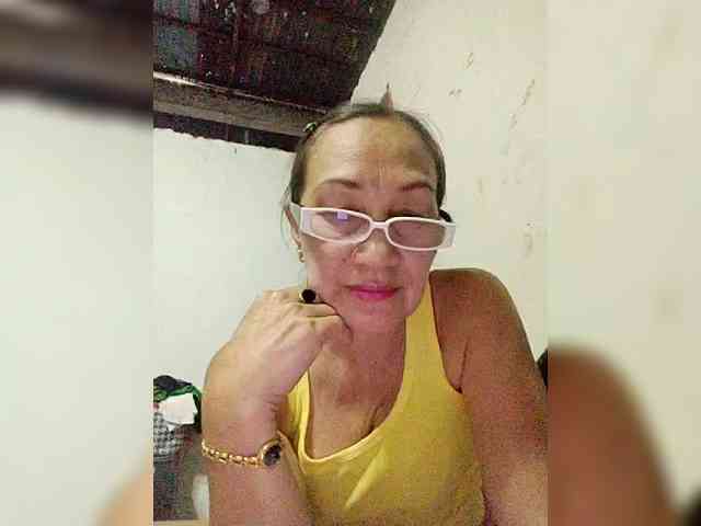 cherrywhite03 webcam