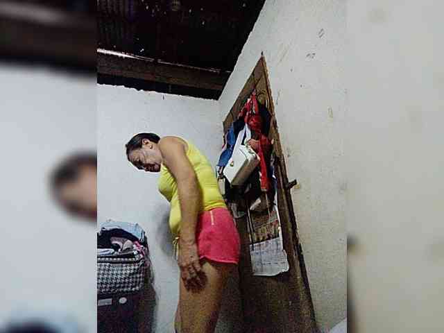 cherrywhite03 webcam