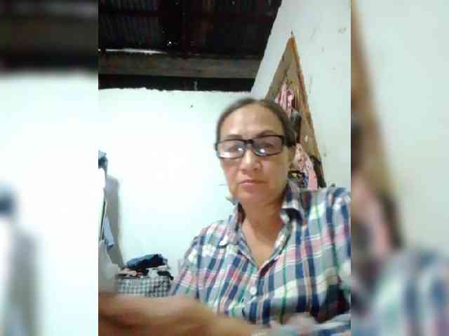 cherrywhite03 webcam