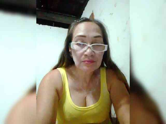 cherrywhite03 webcam