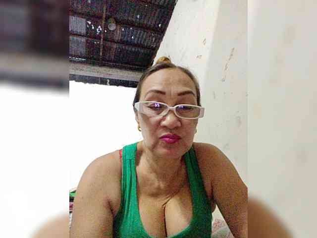 cherrywhite03 webcam