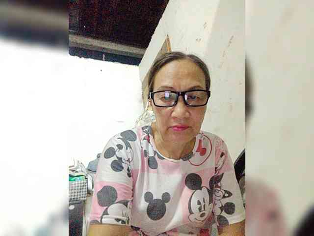 cherrywhite03 webcam
