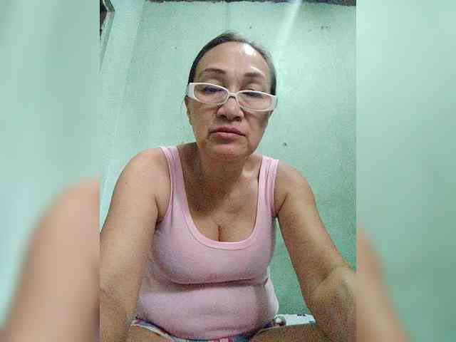 cherrywhite03 webcam