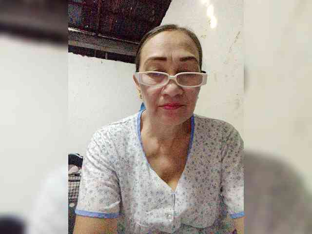 cherrywhite03 webcam