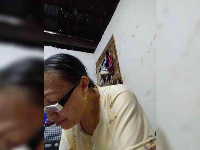 cherrywhite03 webcam