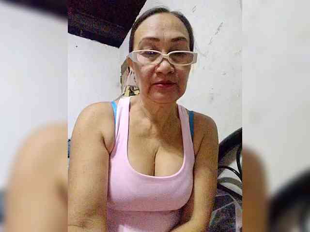cherrywhite03 webcam