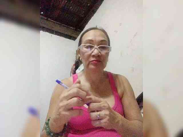 cherrywhite03 webcam