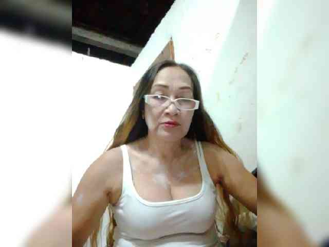 cherrywhite03 webcam