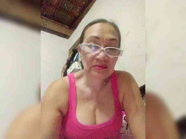 cherrywhite03 webcam