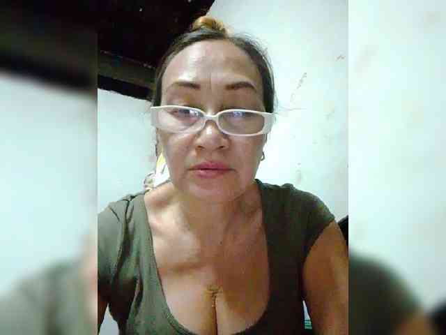 cherrywhite03 webcam