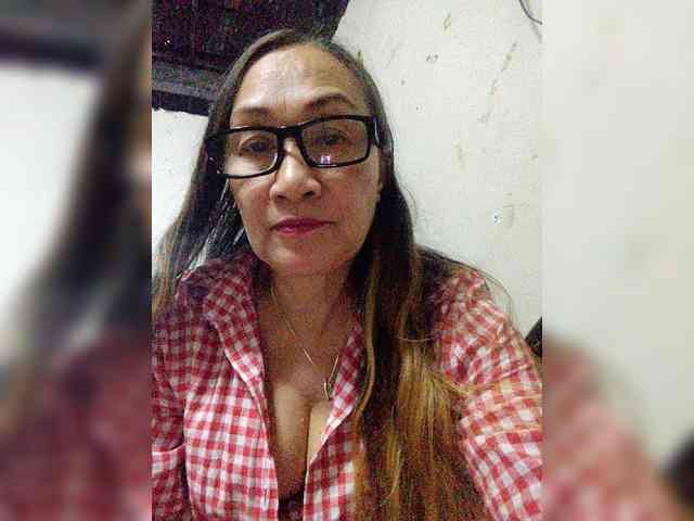 cherrywhite03 webcam