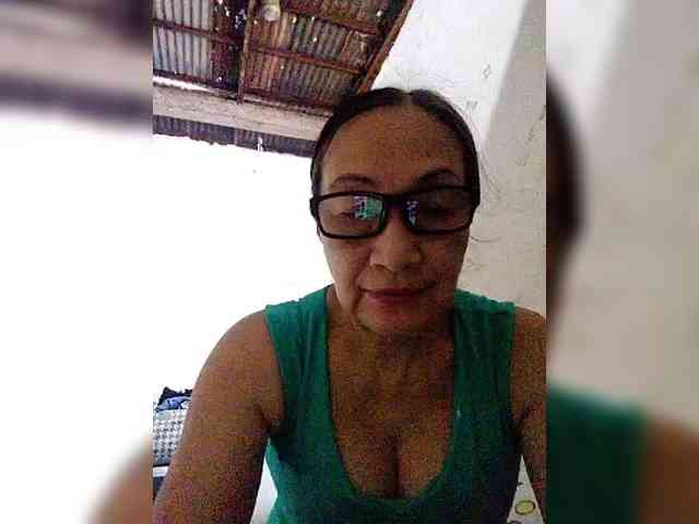 cherrywhite03 webcam