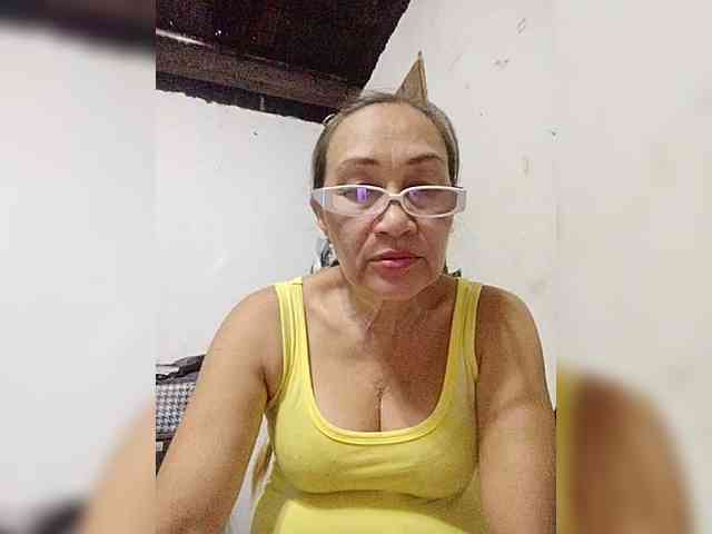 cherrywhite03 webcam
