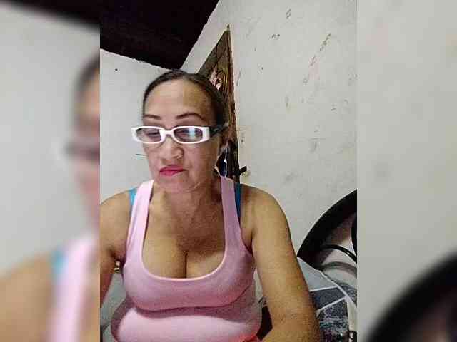 cherrywhite03 webcam