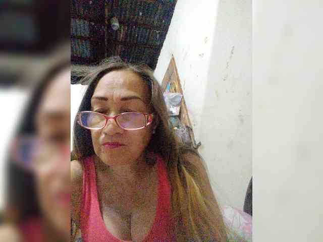 cherrywhite03 webcam