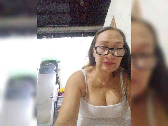 cherrywhite03 webcam
