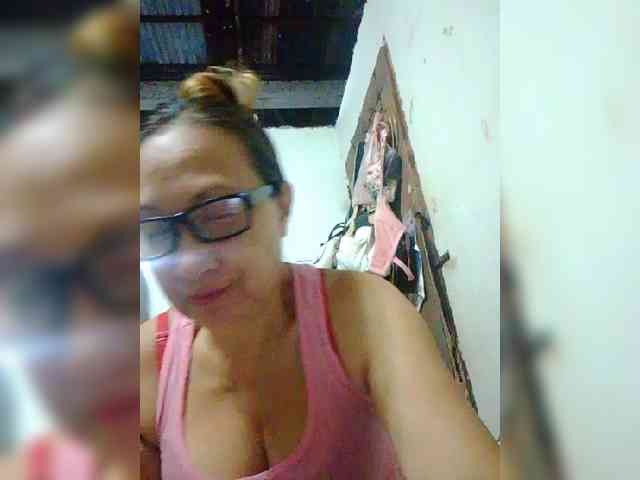 cherrywhite03 webcam