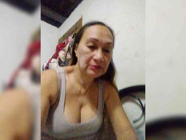 cherrywhite03 webcam