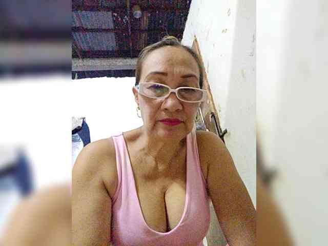 cherrywhite03 webcam