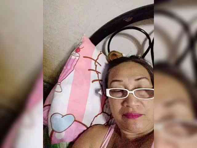 cherrywhite03 webcam