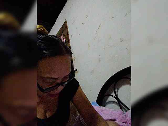 cherrywhite03 webcam