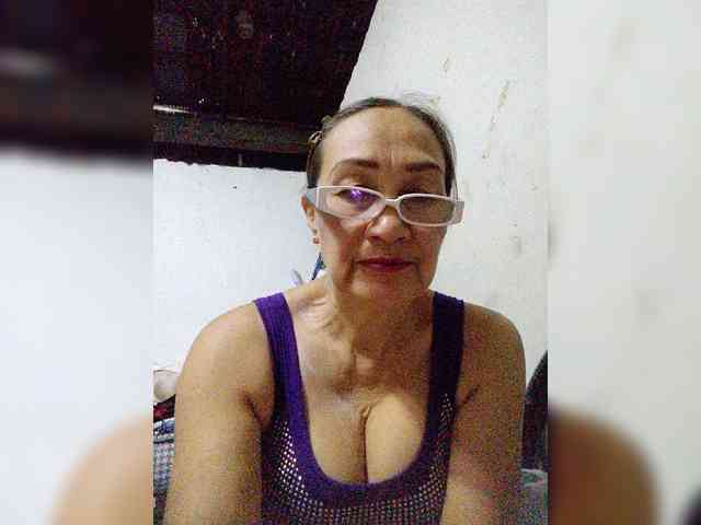cherrywhite03 webcam