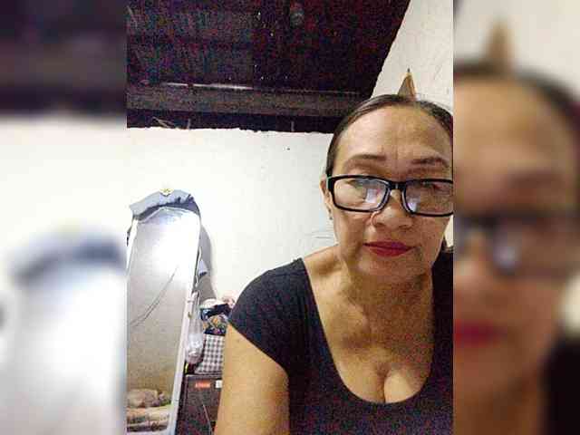 cherrywhite03 webcam