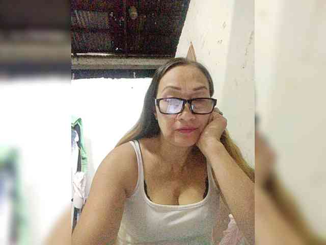 cherrywhite03 webcam